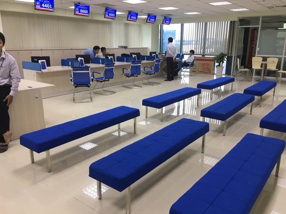 Quầy trung tâm bo cong trong dự án Trung tâm Hành chính công Đồng Nai
